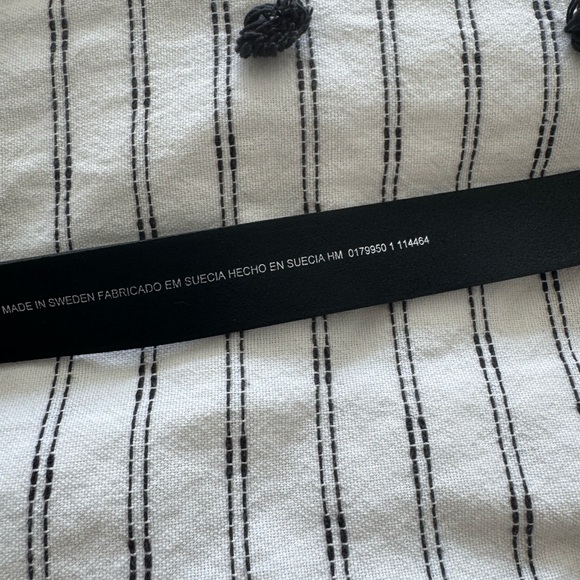 H&M Premium black leather belt size Large - Picture 4 of 5